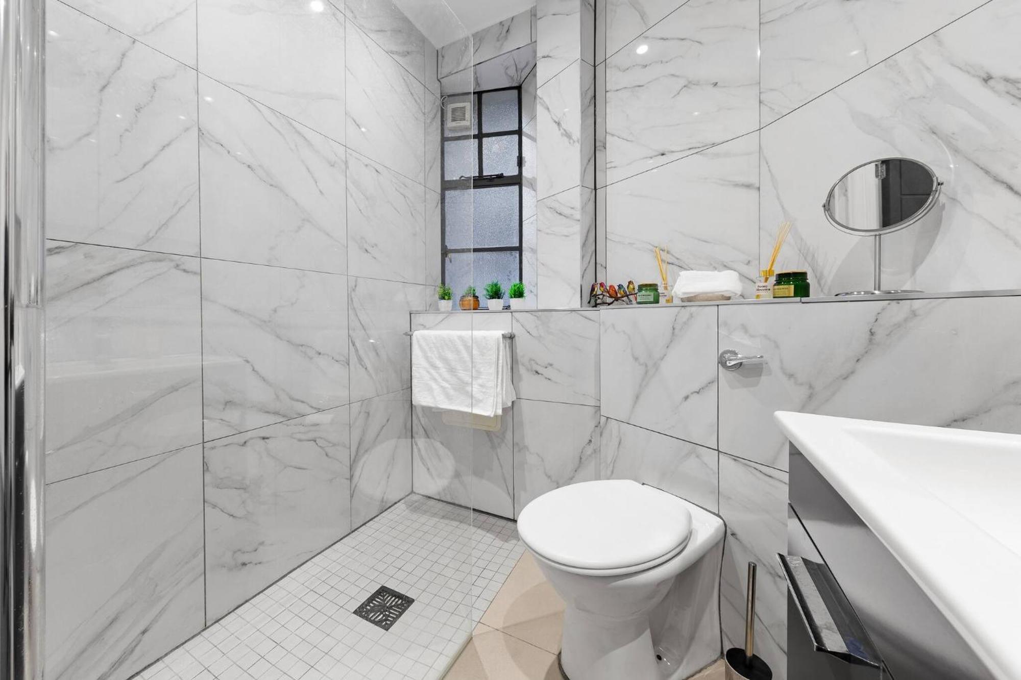 Luxury Serviced In Central *