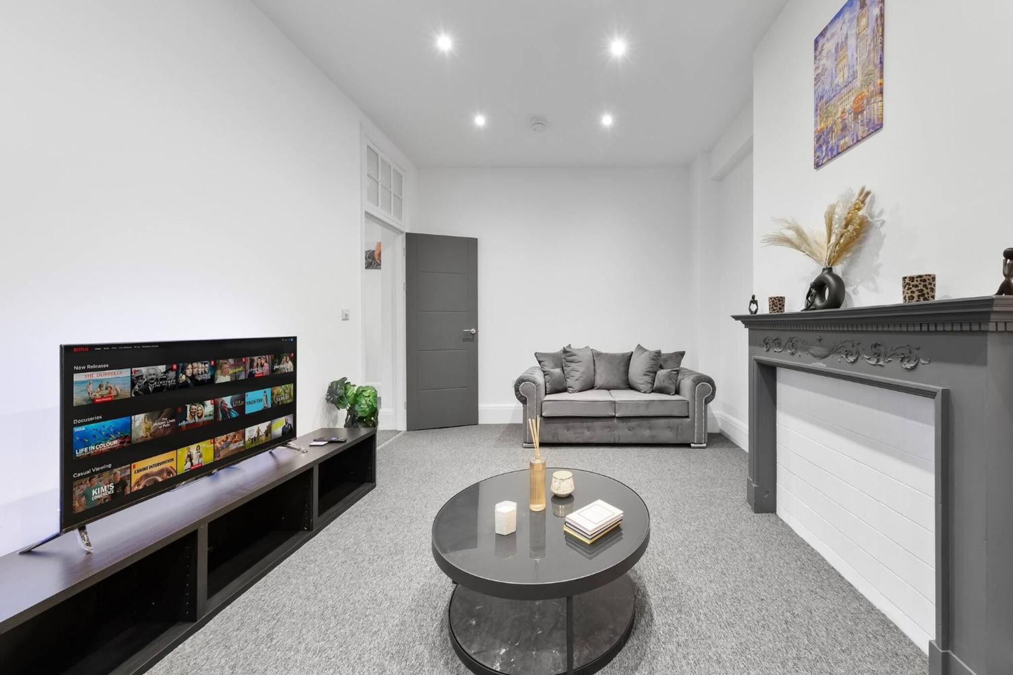 Luxury Serviced In Central